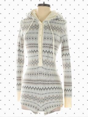 Abercrombie grey and white stretchy patterned hooded button up romper